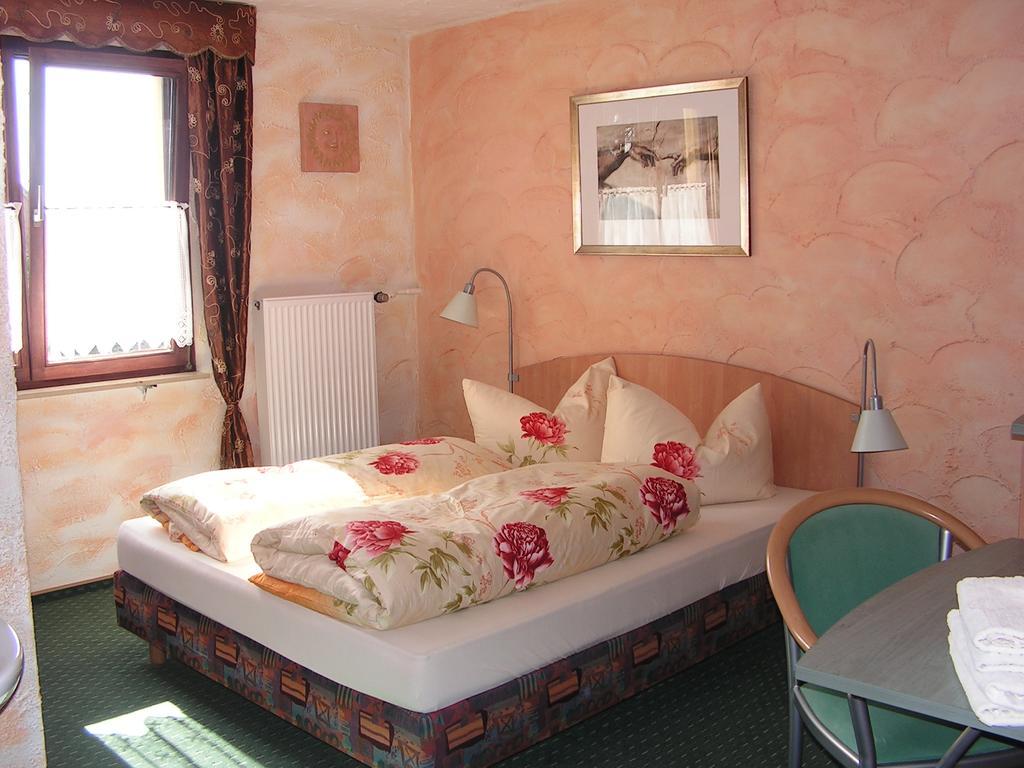 Hotel Sternen Lenzkirch Extérieur photo